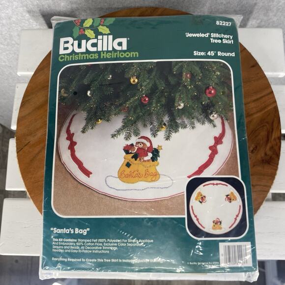Bucilla Christmas Heirloom Tree Skirt Kit Santa's Bag 45" Felt Stitchery Teddy - Picture 1 of 9